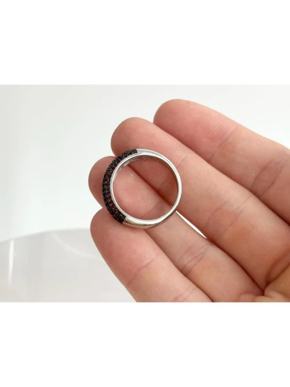 Minimalist Garnet Gemstone Pave Band Sterling Silver 925 Vintage Ring - sz 8